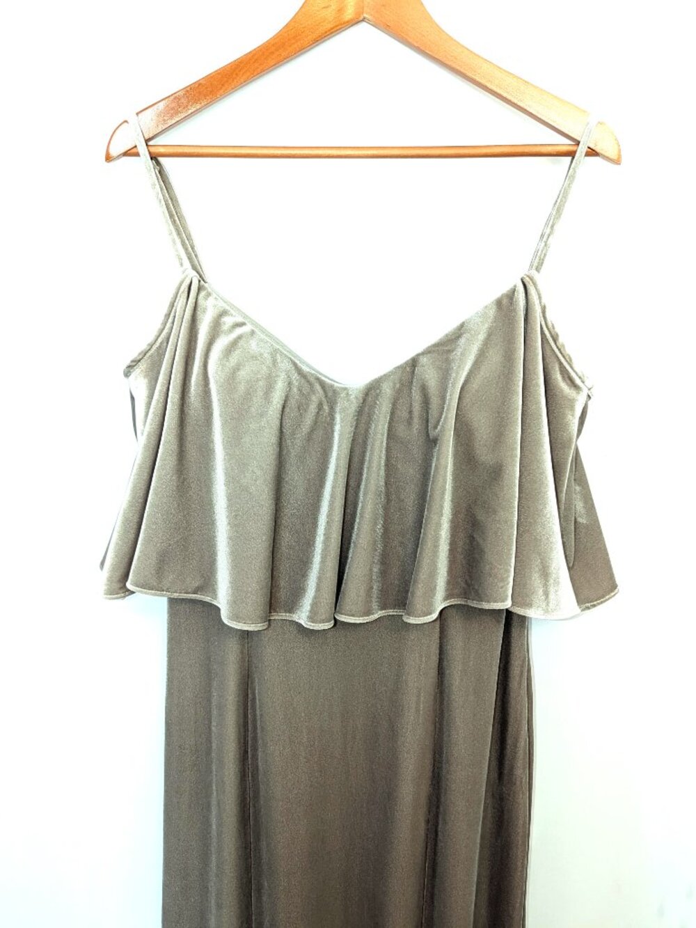 Revelry | Riley Convertible Velvet Dress Formal Sage Green | Size 12 - Picture 4 of 10